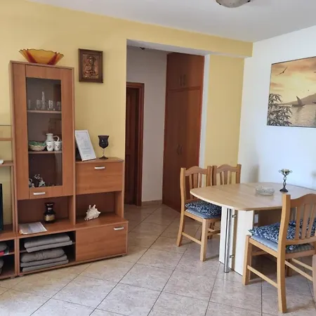 Apartment Clara With Terrace *